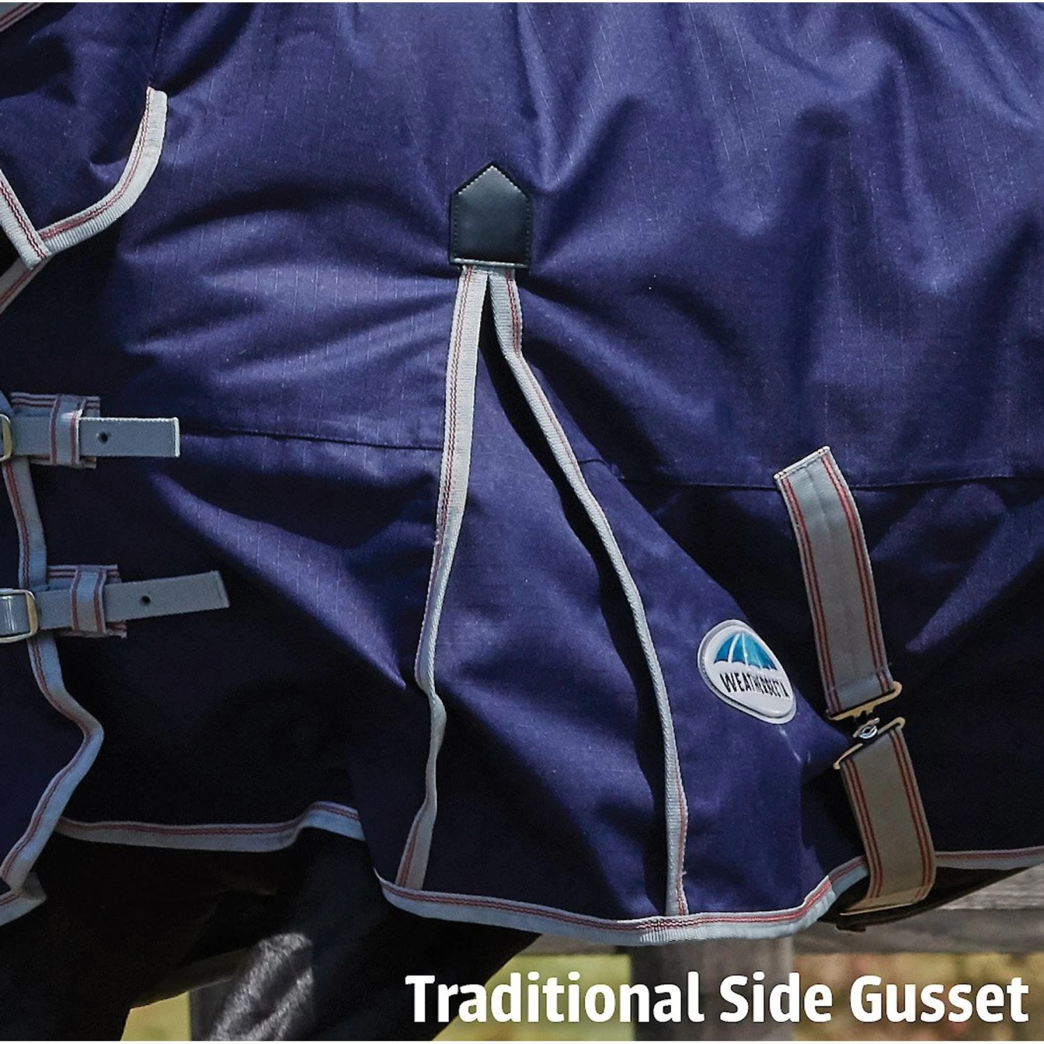 WeatherBeeta Comfitec Essential Standard Neck Medium Horse Blanket 2 WeatherBeeta Comfitec Essential Standard Neck Medium Horse Blanket - Image 2